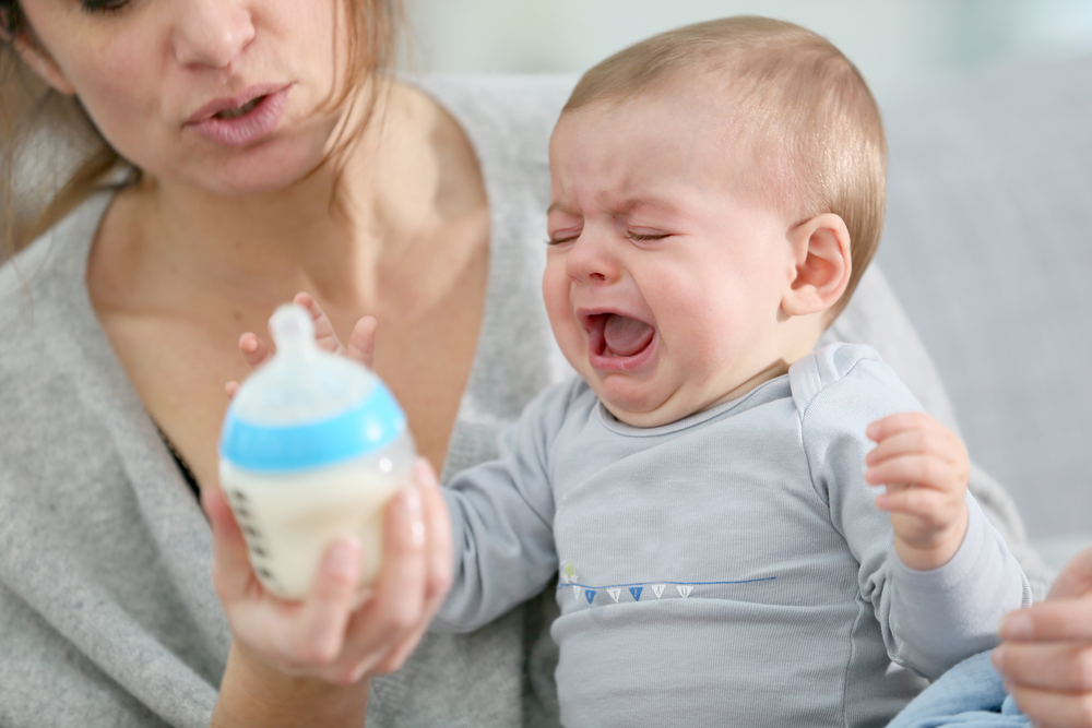 رفض الطفل الرضاعة الصناعية