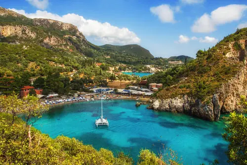 أفضل جزر يونانية لشهر العسل